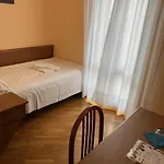 Hotell Saini With Air Conditioning