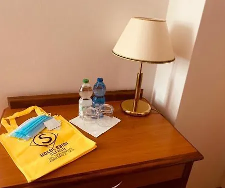 Saini With Air Conditioning