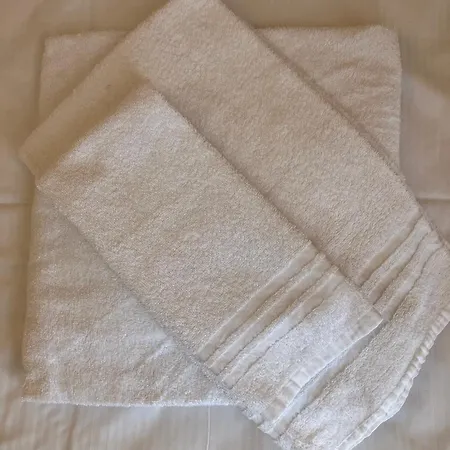 Saini With Air Conditioning ホテル ストレーザ