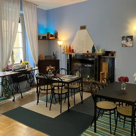 Saini With Air Conditioning ستريزا